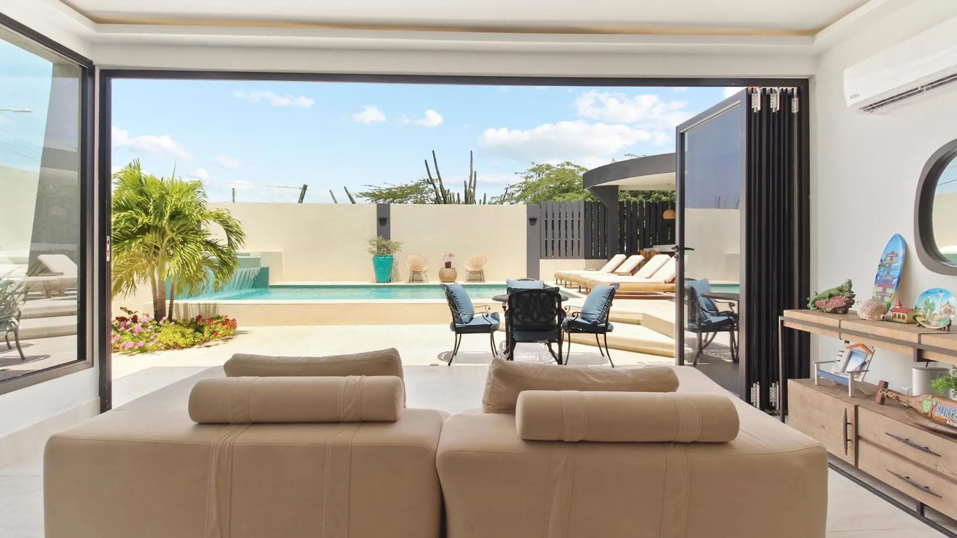 Bocobay Zen Garden Villa Noord