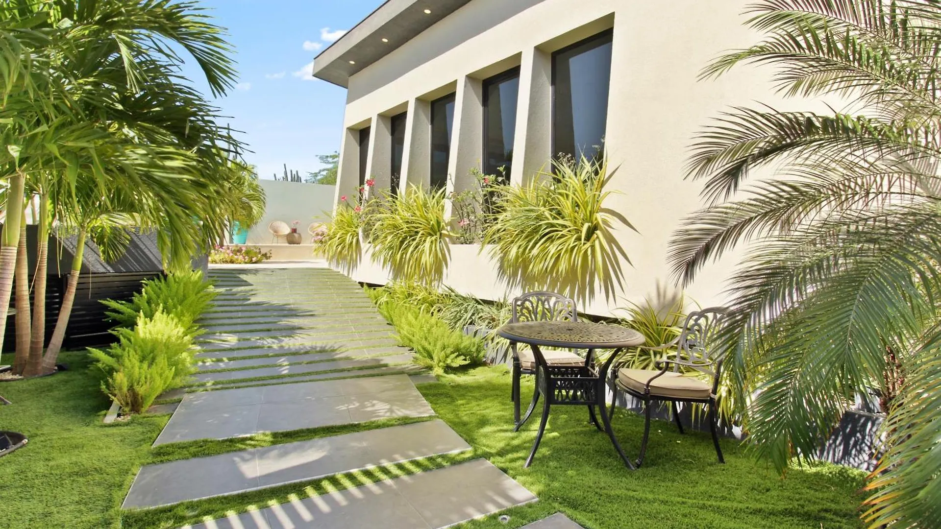 Bocobay Zen Garden Villa Noord